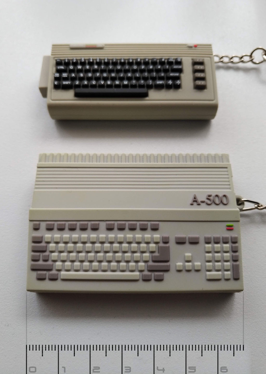 Keychain_C64_Amiga.jpg